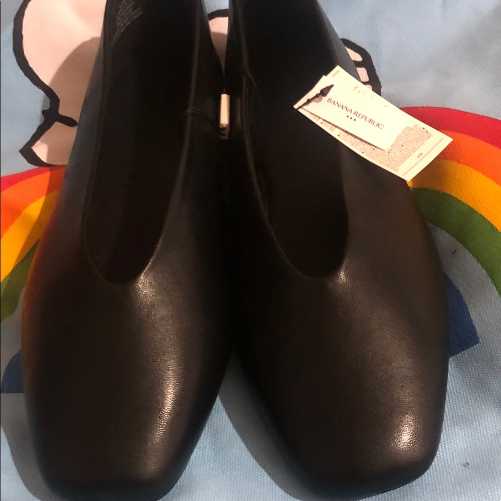 Banana Republic Black Leather Square-Toe Flats